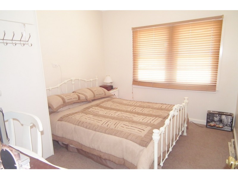 12 Edmondson Avenue, Griffith NSW 2680