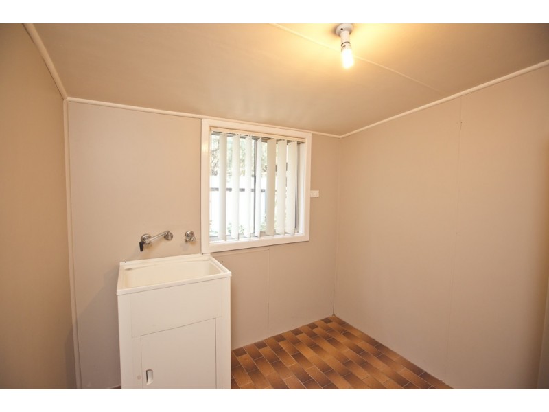 37 Merrigal Street, Griffith NSW 2680