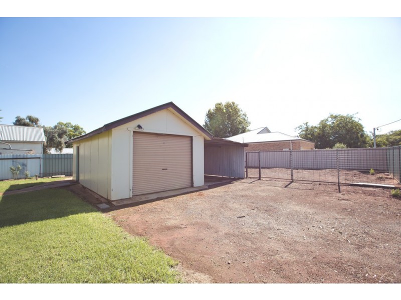 37 Merrigal Street, Griffith NSW 2680