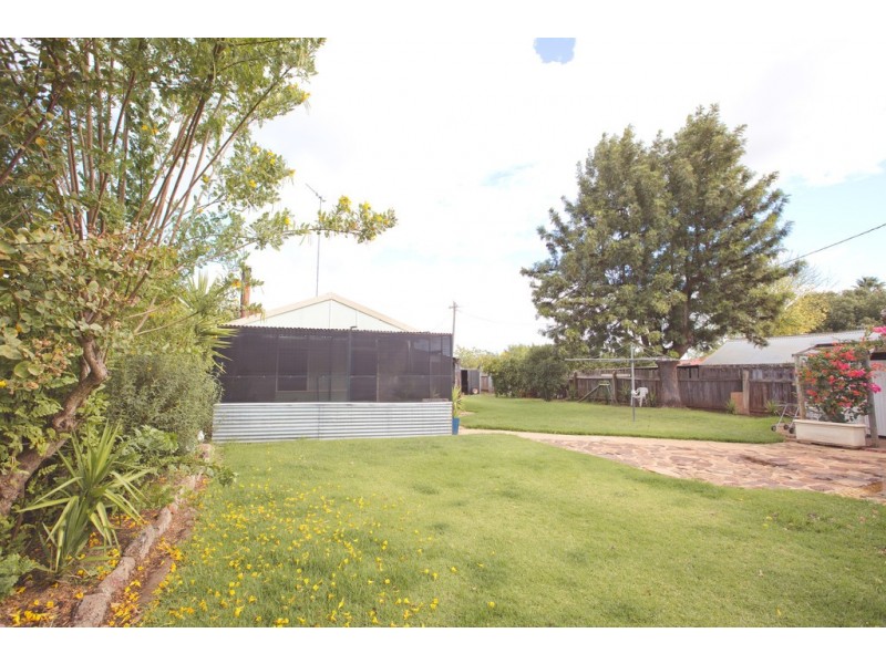 22 Griffin Avenue, Griffith NSW 2680