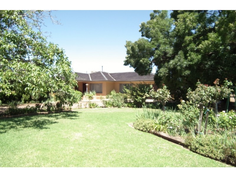 910 Stafford Road, Griffith NSW 2680