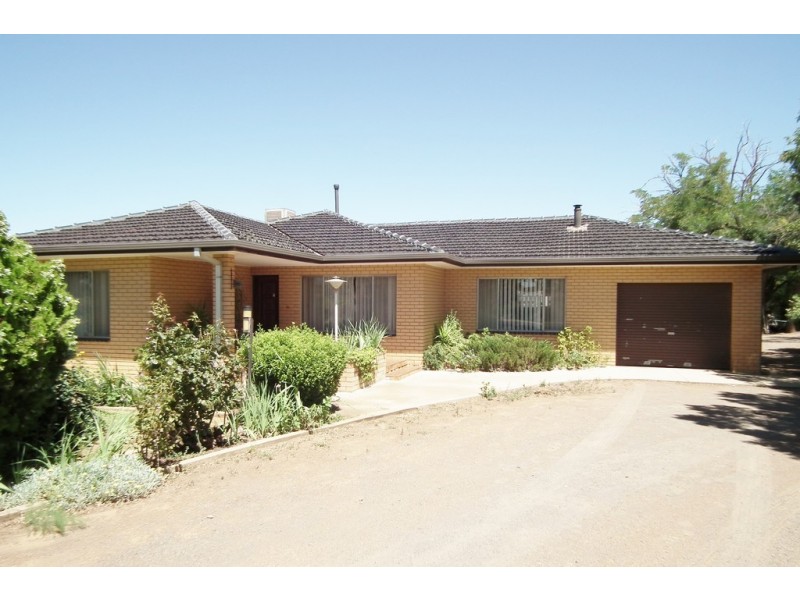 910 Stafford Road, Griffith NSW 2680