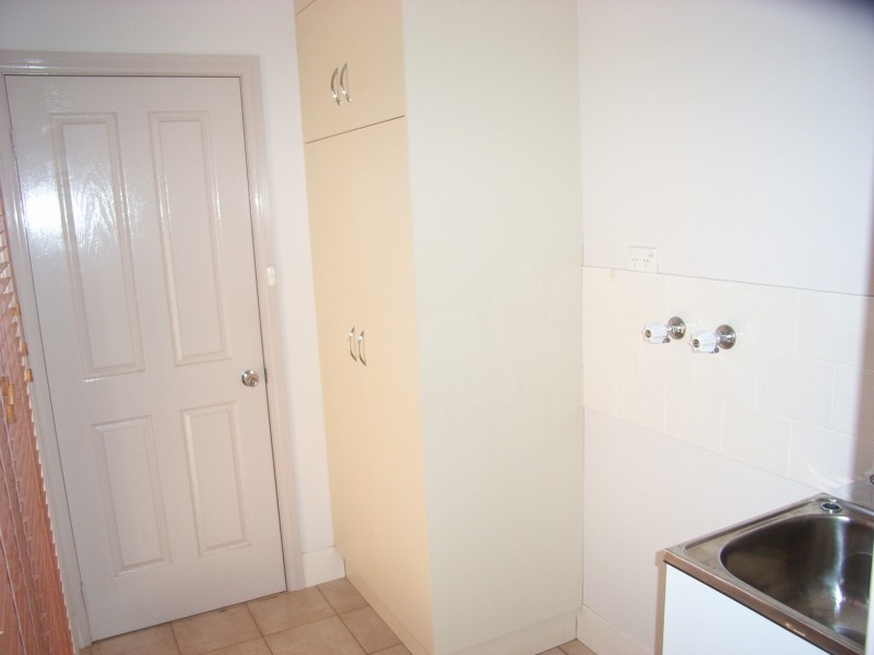 1/15 Robertson Street, Griffith NSW 2680