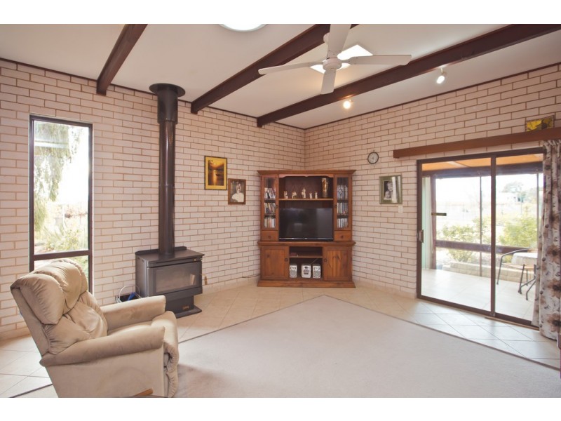 161 Whitton Road, Yenda NSW 2681