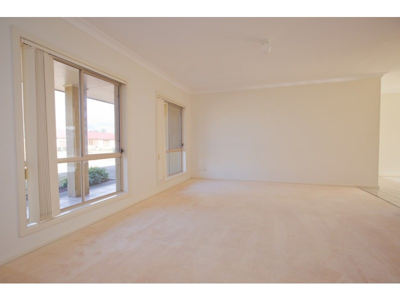 15 Barwidgee Boulevard, Darlington Point NSW 2706