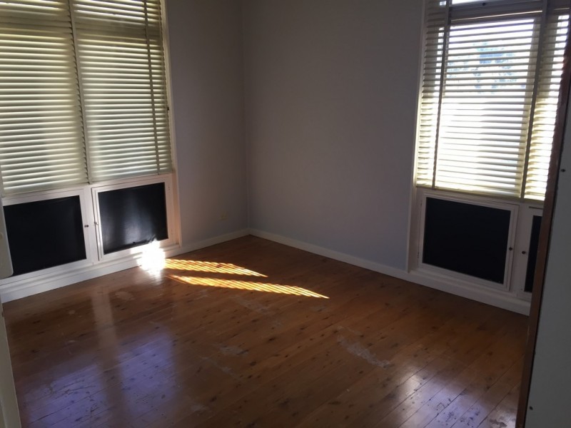 43 Molesworth Street, Hillston NSW 2675