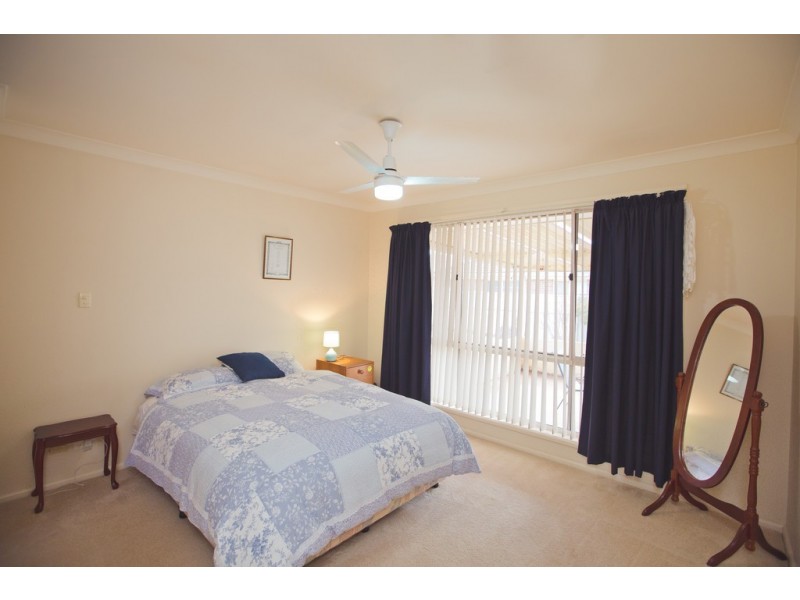 24 Albion Grove Drive, Griffith NSW 2680