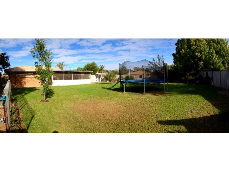 17 Willaroo Street, Coleambally NSW 2707