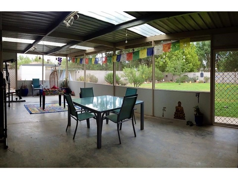 17 Willaroo Street, Coleambally NSW 2707