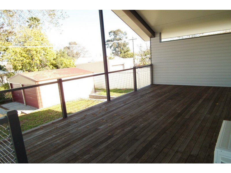 5 Mcnabb Crescent, Griffith NSW 2680