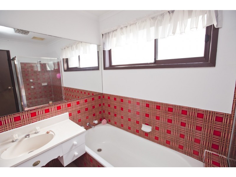 2 Muir Place, Griffith NSW 2680