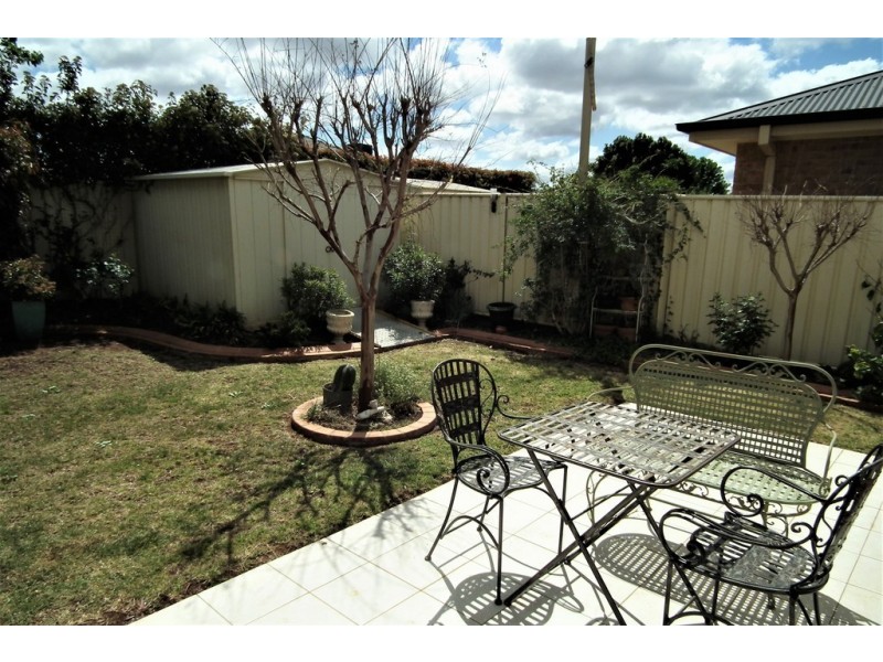 22 Pauling Street, Griffith NSW 2680