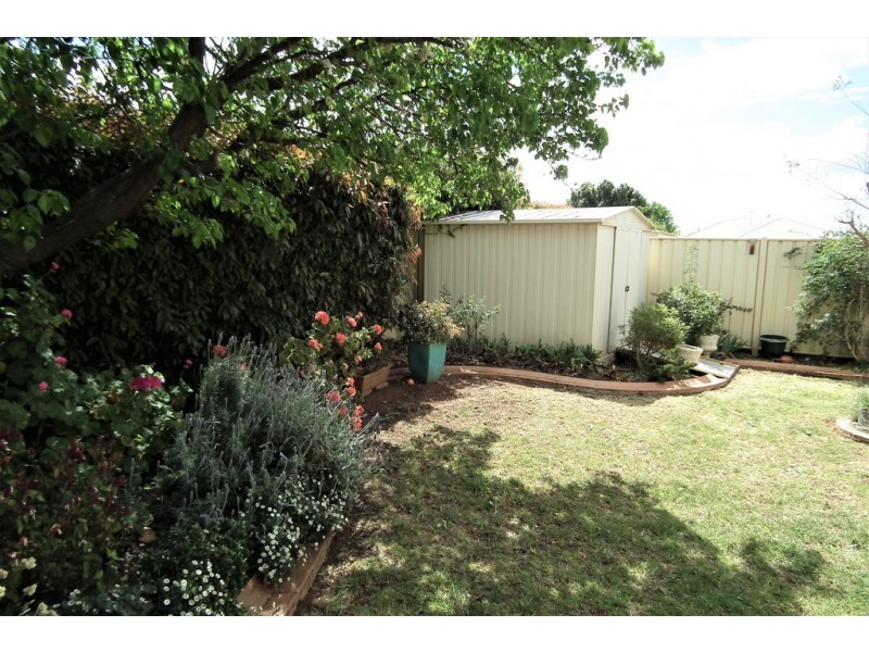 22 Pauling Street, Griffith NSW 2680