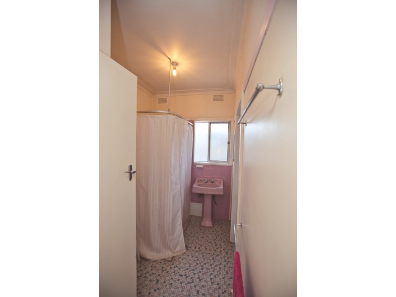 9 Ross Crescent, Griffith NSW 2680