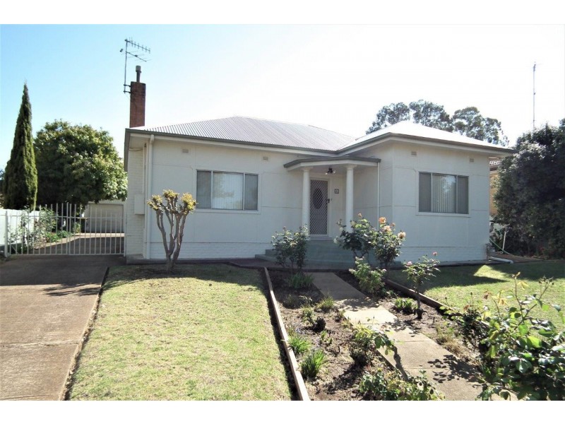 43 Noorilla Street, Griffith NSW 2680