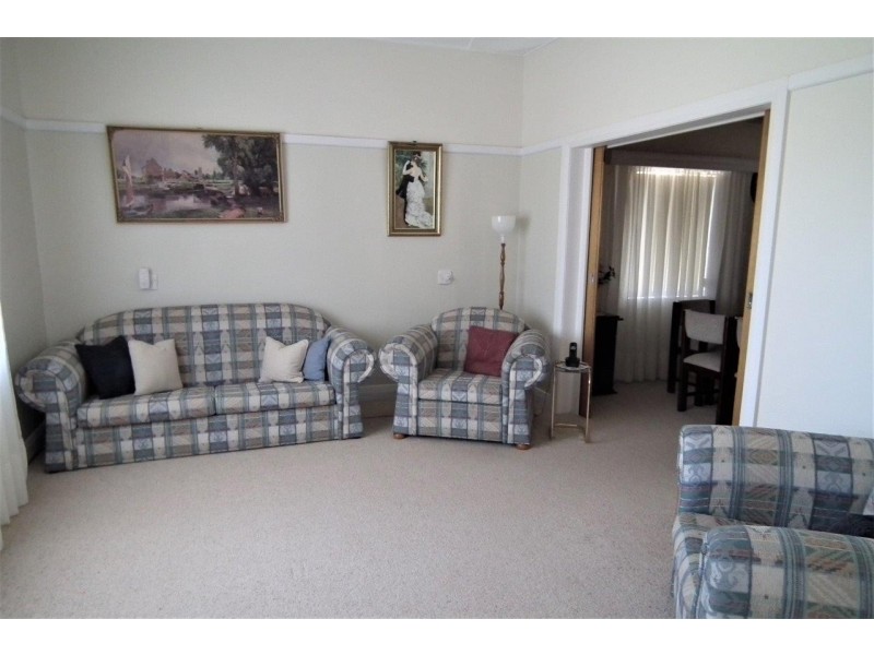 43 Noorilla Street, Griffith NSW 2680