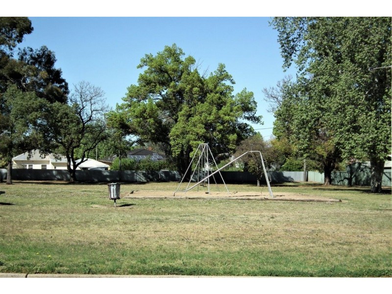 43 Noorilla Street, Griffith NSW 2680