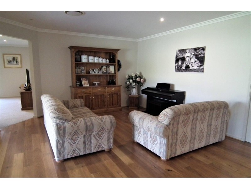 6-8 Erskine Road, Griffith NSW 2680