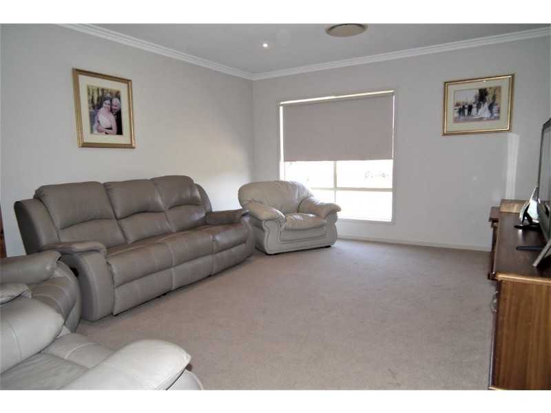 6-8 Erskine Road, Griffith NSW 2680