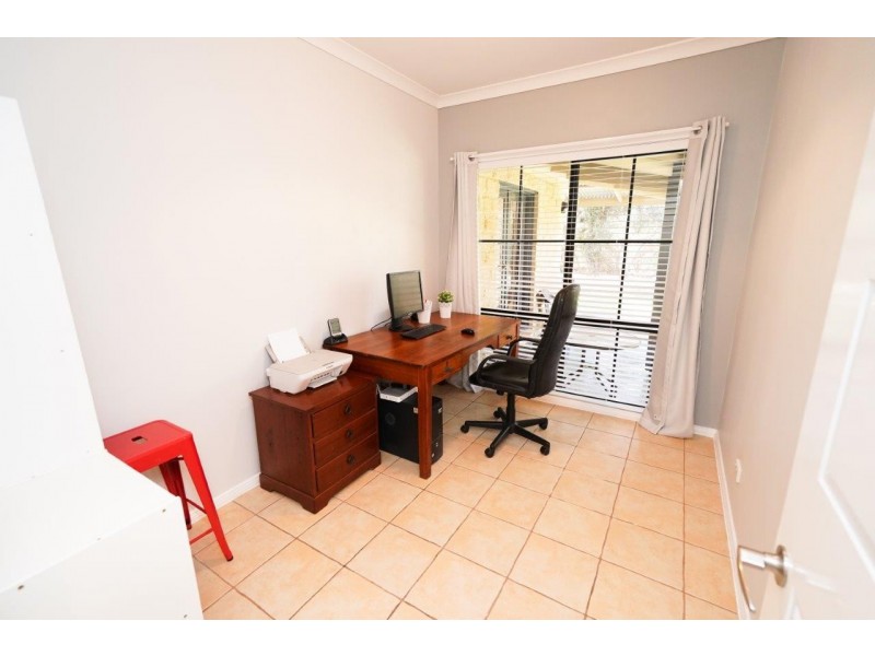 86 Curran Road, Yenda NSW 2681