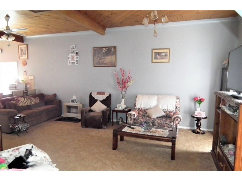 30 Griffin Avenue, Griffith NSW 2680