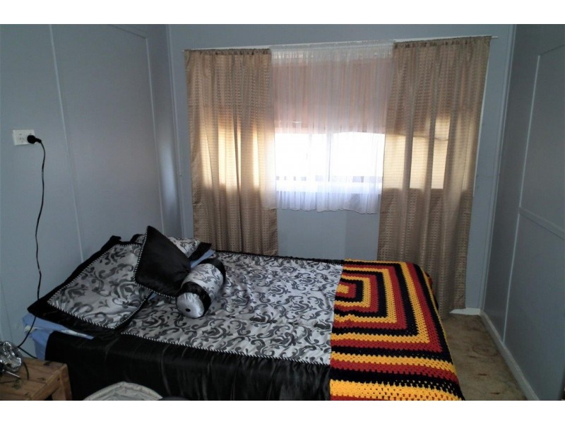 30 Griffin Avenue, Griffith NSW 2680