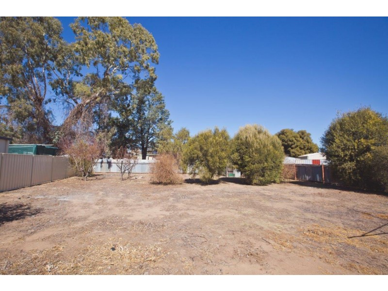 32 Demamiel Street, Darlington Point NSW 2706