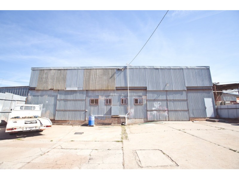 28-30 Benerembah Street, Griffith NSW 2680