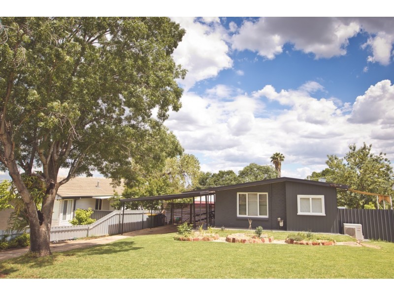 3 McNabb Crescent, Griffith NSW 2680