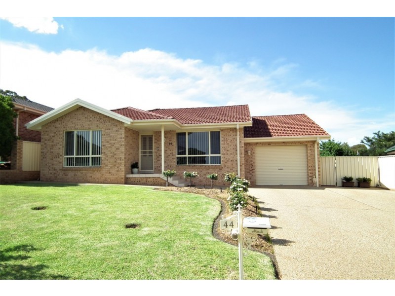 44 Waugh Street, Griffith NSW 2680