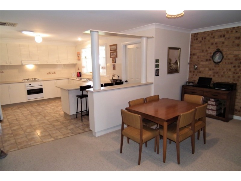 44 Waugh Street, Griffith NSW 2680