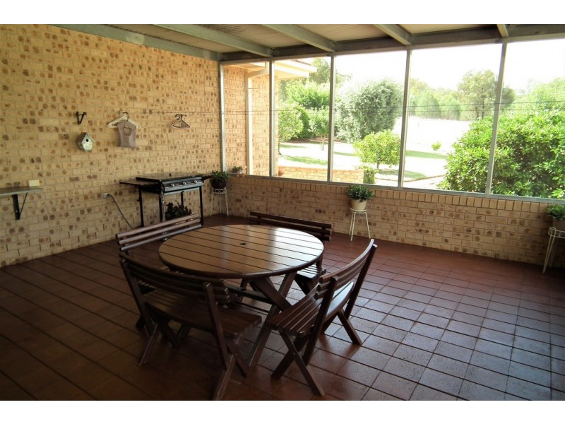 44 Waugh Street, Griffith NSW 2680