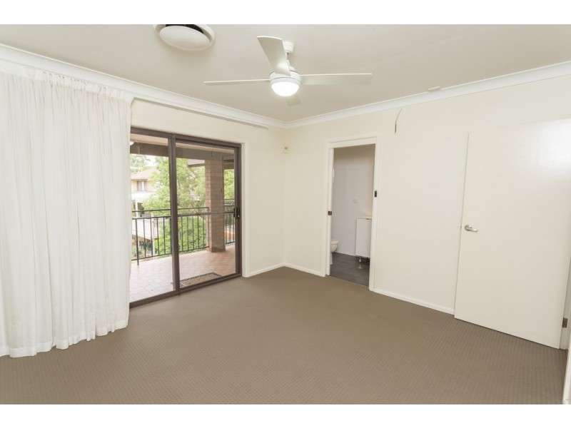 21 Lawford Crescent, Griffith NSW 2680