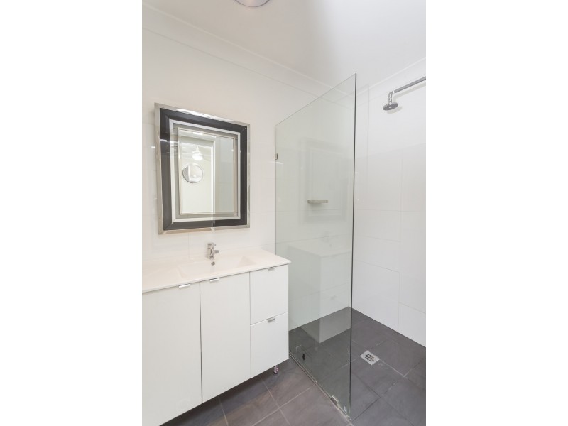 21 Lawford Crescent, Griffith NSW 2680