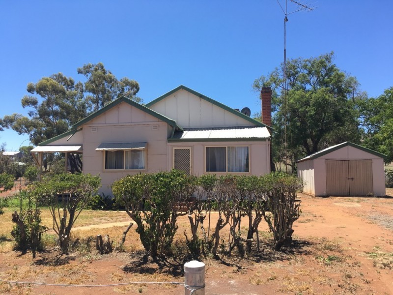452 Contour Road, Griffith NSW 2680