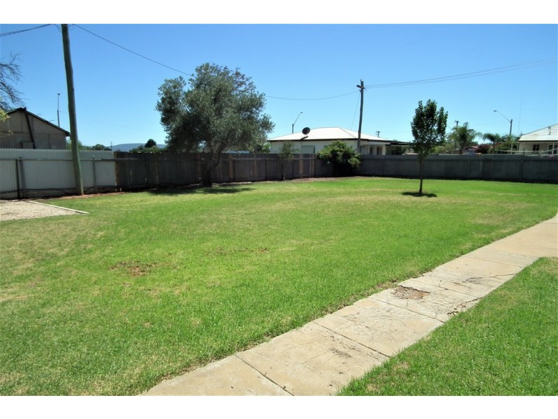 21 Stanbridge Street, Yenda NSW 2681