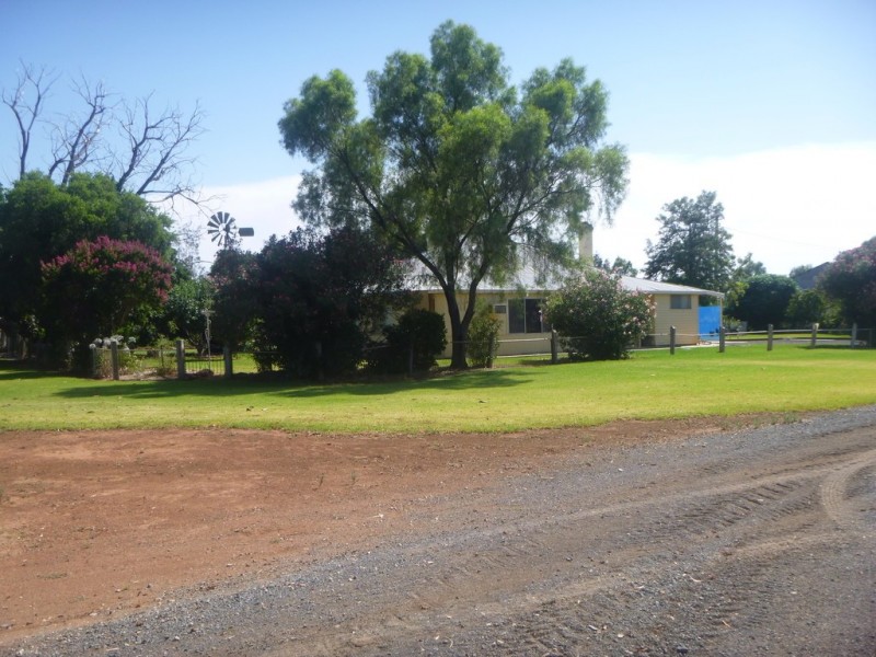 “Boree Downs” and “Waverley” Bringagee Road, Tabbita NSW 2652
