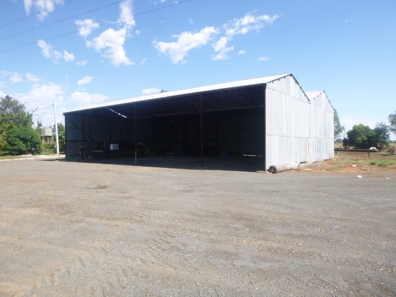 “Boree Downs” and “Waverley” Bringagee Road, Tabbita NSW 2652