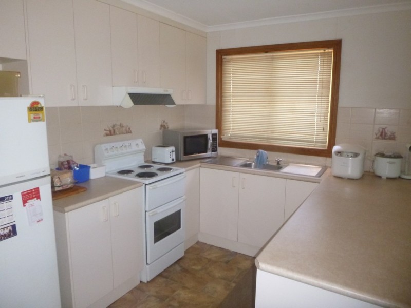 19 Bunyip Street, Goolgowi NSW 2652