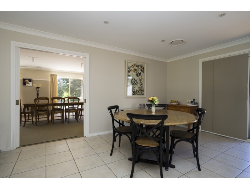 18 Bella Vista Drive, Lake Wyangan NSW 2680