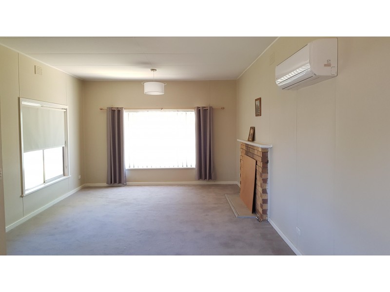 41 Molesworth Street, Hillston NSW 2675