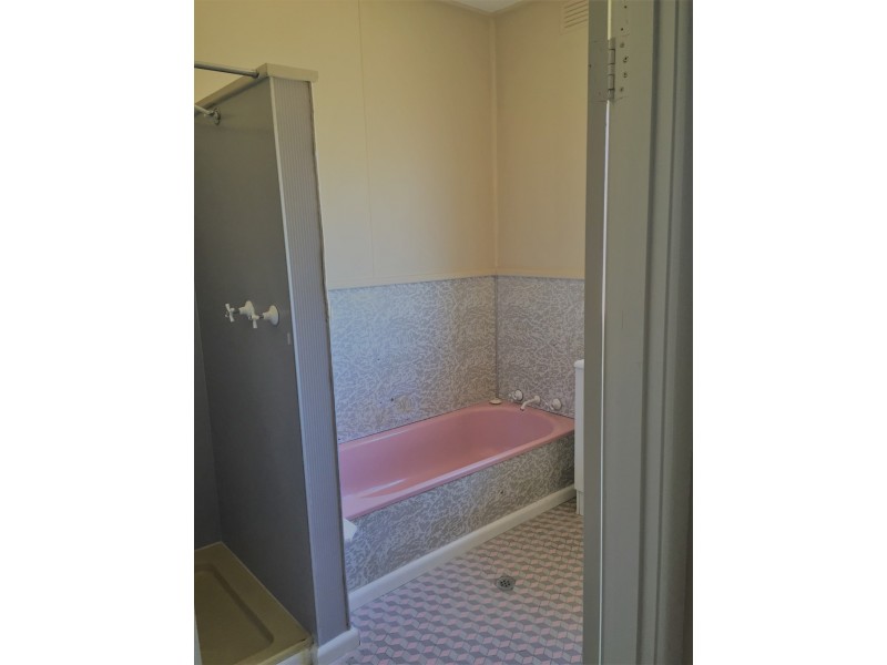 41 Molesworth Street, Hillston NSW 2675