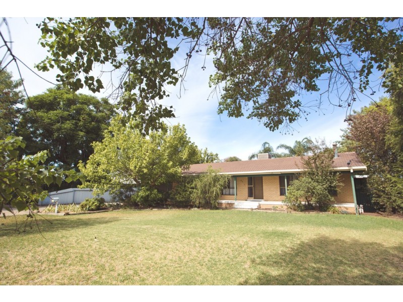 84 Erskine Road, Griffith NSW 2680