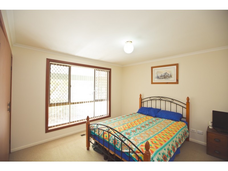 84 Erskine Road, Griffith NSW 2680
