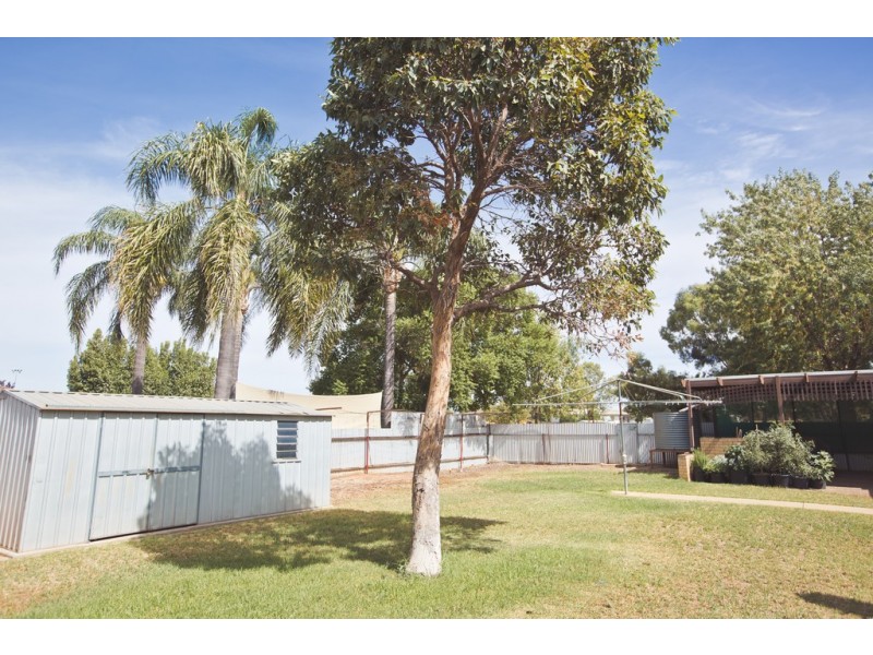 84 Erskine Road, Griffith NSW 2680