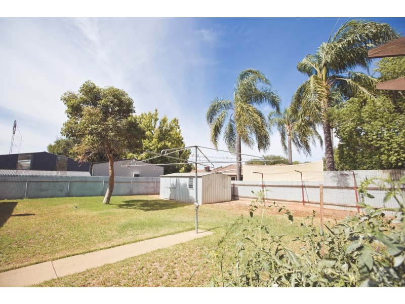84 Erskine Road, Griffith NSW 2680