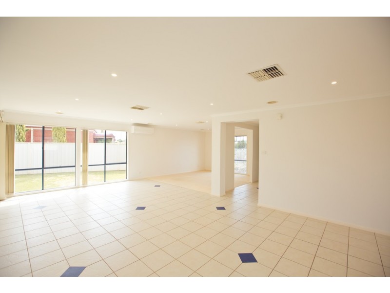 3 Rosewood Drive, Griffith NSW 2680