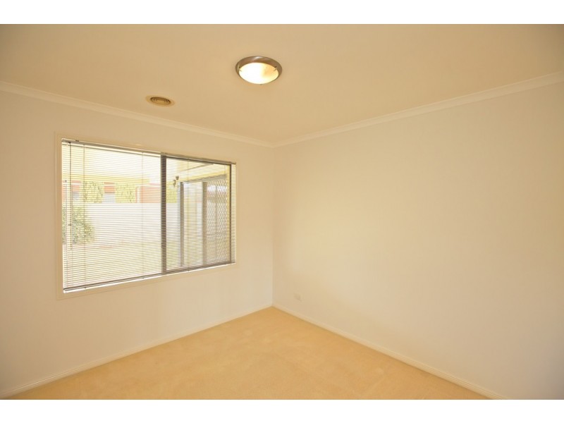 3 Rosewood Drive, Griffith NSW 2680