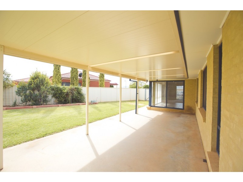 3 Rosewood Drive, Griffith NSW 2680