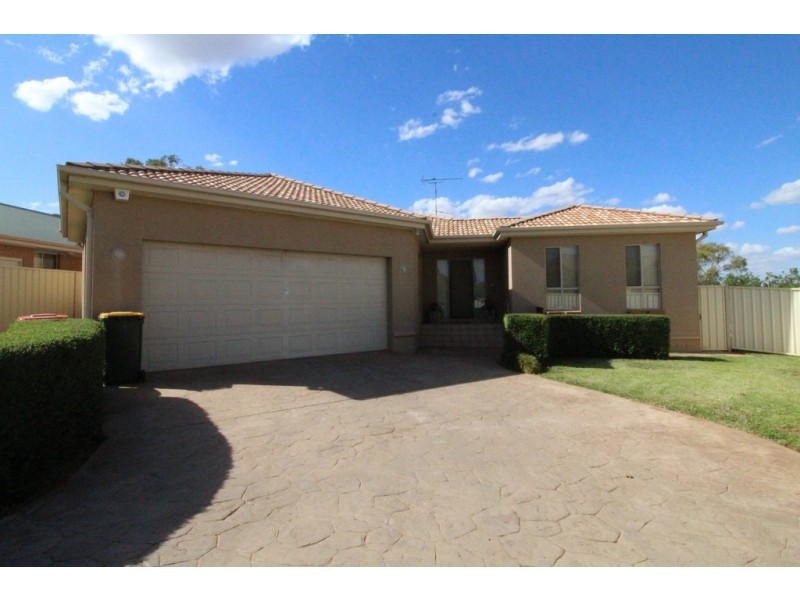 19 Powys Place, Griffith NSW 2680